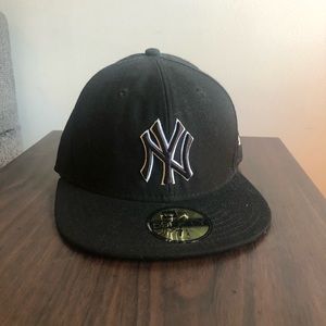 New York Yankees fitted hat
